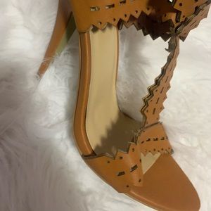 NWOT High Heeled Sandal 👡